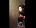 【個人撮影】はやくぅ～入れてぇ...外のトイレでバカップルがパコってたので撮ったった